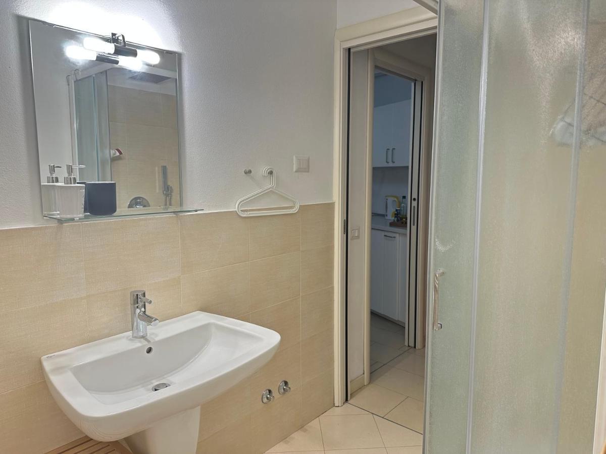 Feel - Accademia Carrara Apartment Бергамо Екстер'єр фото